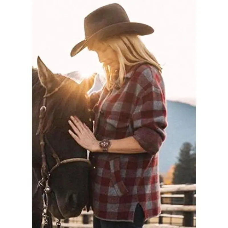 kelly-reilly-yellowstone-beth-dutton-blazer-coat